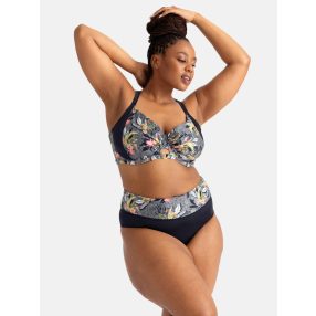 Dorina Salaga bikini 