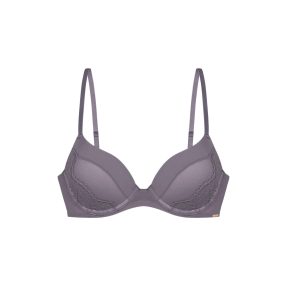 Dorina Mikayla Demi push-up 
